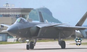 台北101大厦清晰可见！歼-20飞临台湾对方毫无反应：什么时候来的？