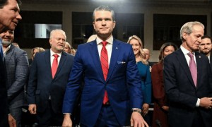 彻底闹大了！俄方有场“硬仗”要打，美国已下“战书”，扬言不会手下留情