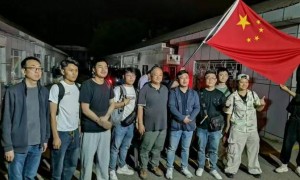 伊朗局势告急！中国提前备最坏预案，舰队随时调头北上波斯湾？