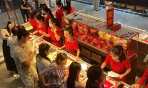 金价暴涨，靠着“一口价”这家公司去年盈利翻倍