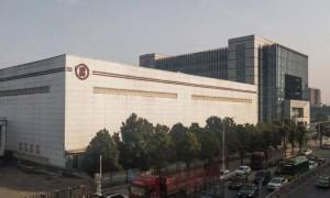 原创 
            中年男人的酒，被女生买爆了