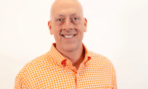 19岁天才少年做AI应用，下载量超1500万次、年入2亿，反手被行业头部玩家收购